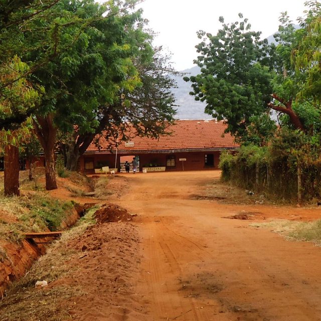Captured: August 2013.
Path leading down to old Voi station. Sagala hill in the background. Remember walking down this path like it was yesterday, having no idea that this would be the start of a much bigger project.
This path is located opposite the Voi Commonwealth War Cemetery for anyone looking to visit.
#Railway #RailwayHistory #EastAfrica #Kenya #Uganda #Tanzania #AfricanRailways